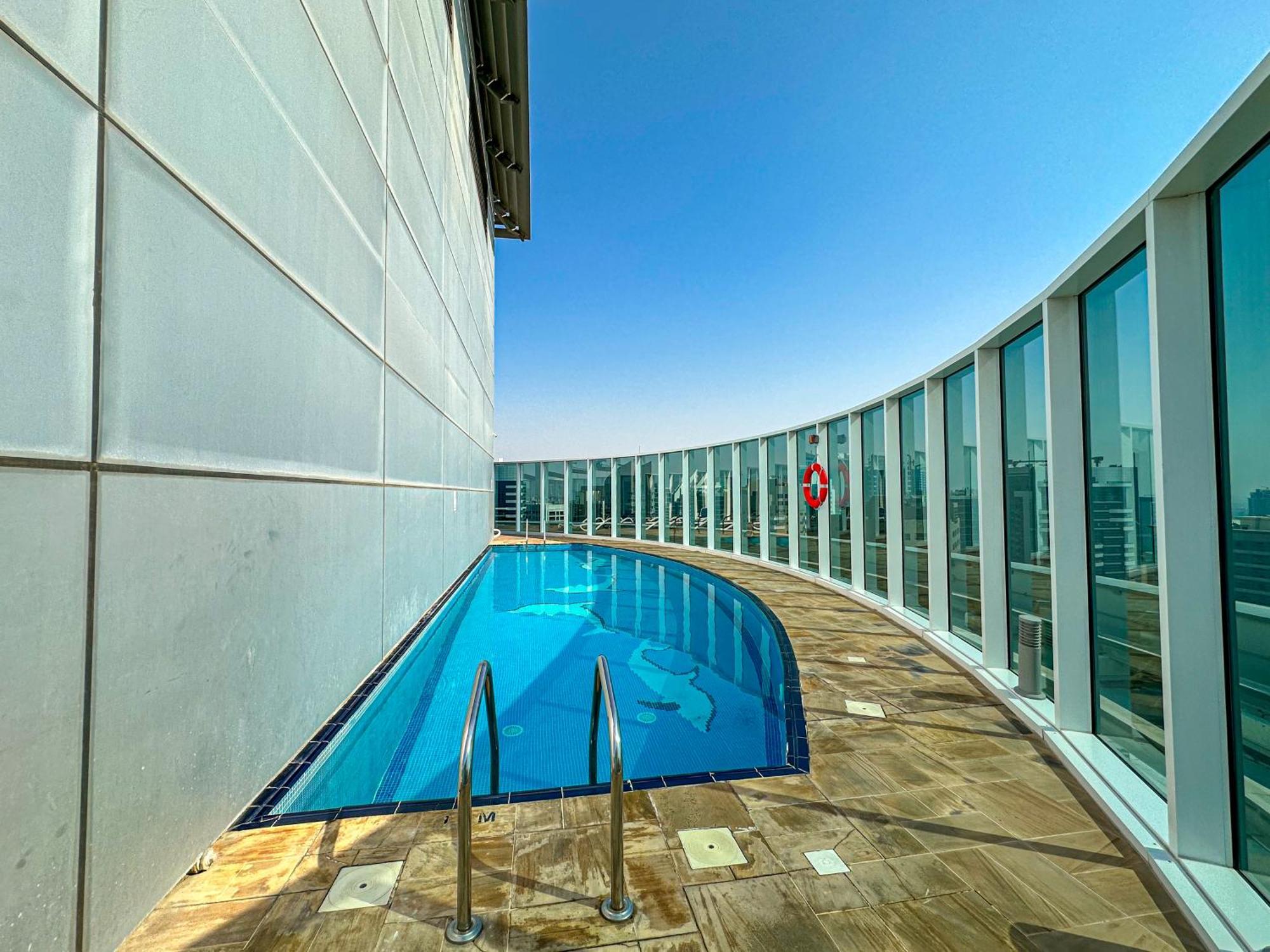 Higuests - Chic At Madison Residency Close Metro Apartment Dubai