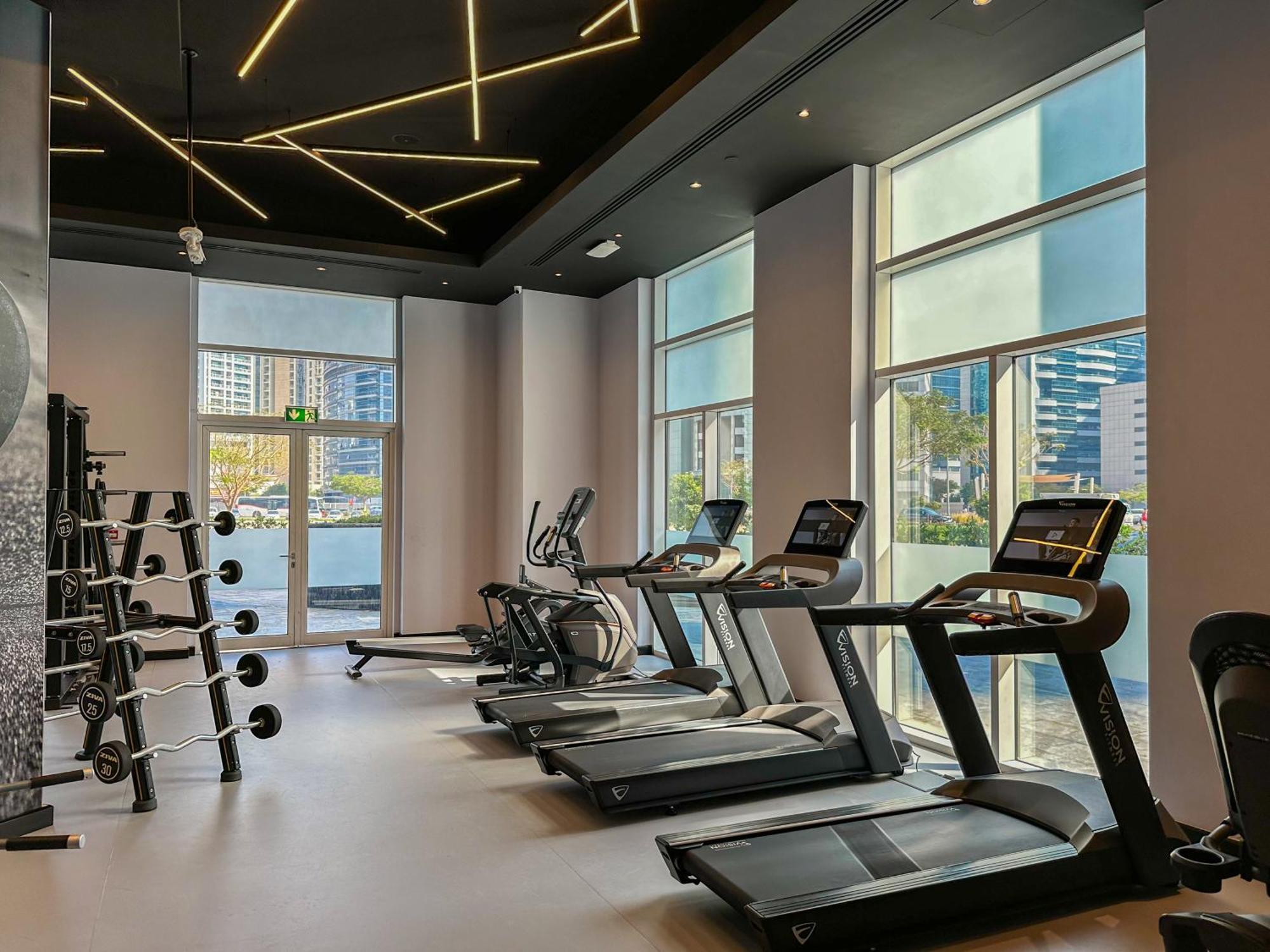 Higuests - Chic At Madison Residency Close Metro * Dubai