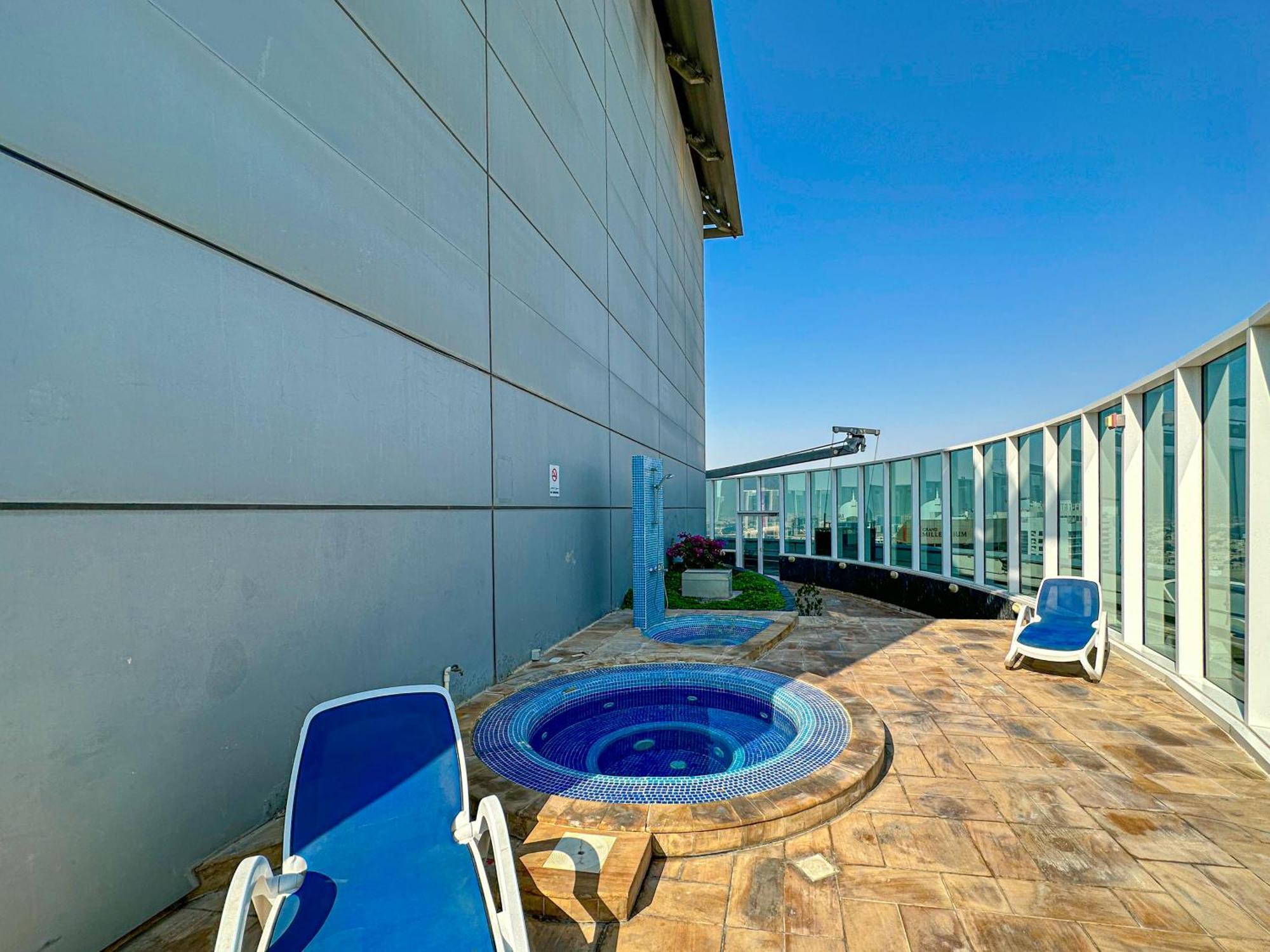 Higuests - Chic At Madison Residency Close Metro Apartment *